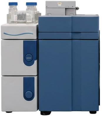 The NexaLab Chromalyte modular (U)HPLC system with stacked solvent and pump modules.